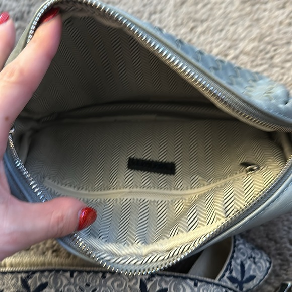 Ahdorned crossbody. - Picture 4 of 4